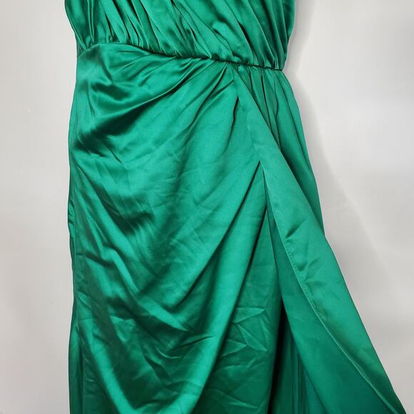 IEENA for Mac Duggal Gathered One Shoulder Satin Gown Emerald Green 26654 Size 2 - Picture 7 of 12